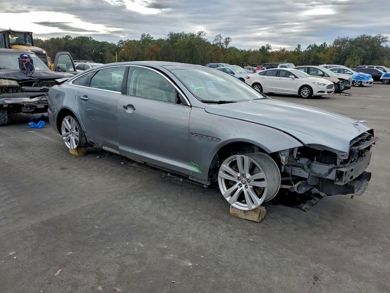 Photo 4 from auction – 2011 JAGUAR XJL with VIN SAJWA2GB5BLV06954