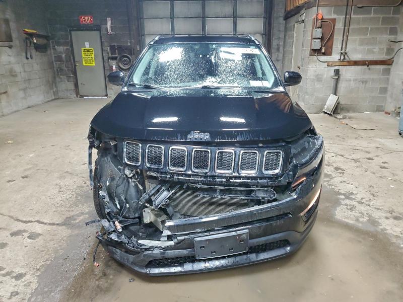 Photo 5 from auction – 2018 JEEP COMPASS LA with VIN 3C4NJDBBXJT113919