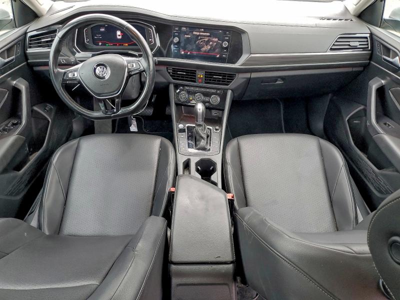 Photo 8 from auction – 2019 VOLKSWAGEN JETTA with VIN 3VWEB7BU0KM232510