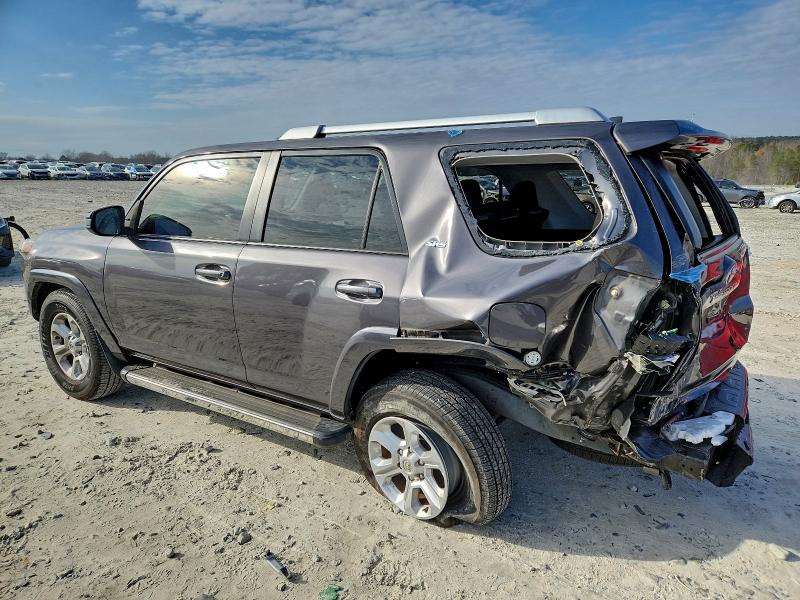 Photo 2 from auction – 2017 TOYOTA 4RUNNER SR with VIN JTEZU5JR8H5160868