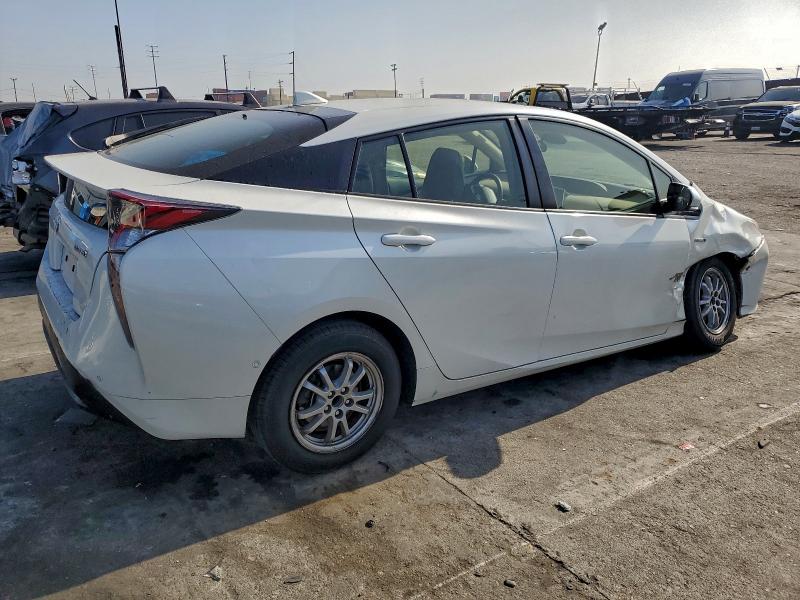 Photo 3 from auction – 2018 TOYOTA PRIUS with VIN JTDKBRFU0J3066131