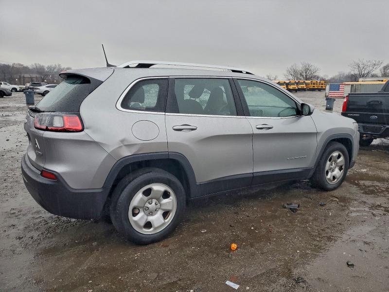 Photo 3 from auction – 2019 JEEP CHEROKEE L with VIN 1C4PJLCB5KD108717