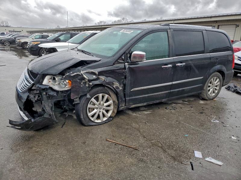 CHRYSLER TOWN & COU 2015 with VIN 2C4RC1GG0FR716550 - Photo from auction