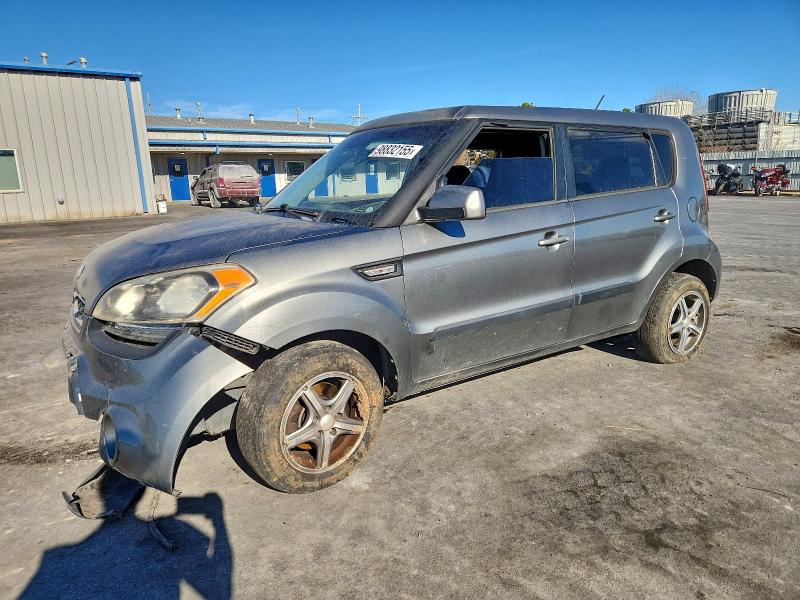 KIA SOUL 2013 with VIN KNDJT2A53D7571495 - Photo from auction