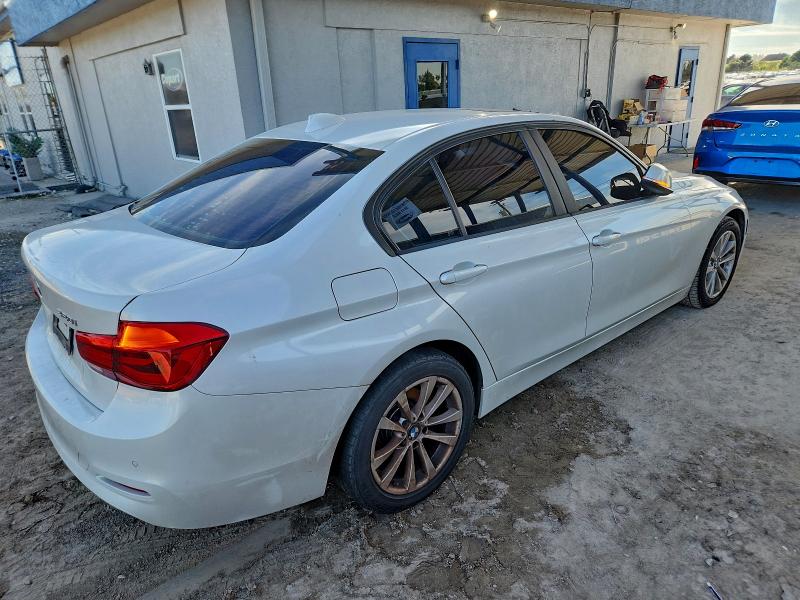 Photo 3 from auction – 2016 BMW 320 with VIN WBA8E1G55GNU10783