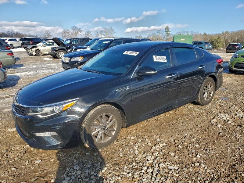 KIA OPTIMA 2019 with VIN 5XXGT4L32KG325351 - Photo from auction