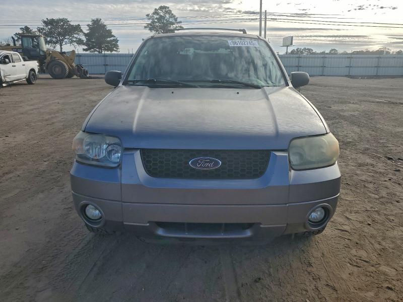 Photo 5 from auction – 2007 FORD ESCAPE LIM with VIN 1FMCU94117KC03966