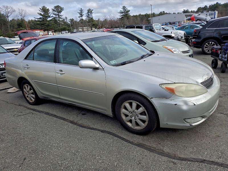 Photo 4 from auction – 2004 TOYOTA CAMRY LE with VIN 4T1BE30KX4U844585