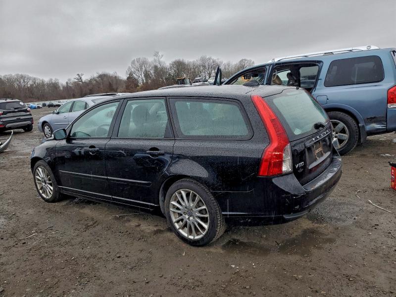 Photo 2 from auction – 2010 VOLVO V50 2.4I with VIN YV1390MW5A2527307