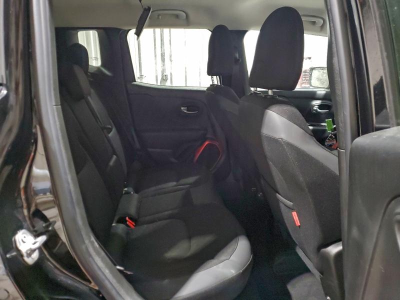Photo 11 from auction – 2018 JEEP RENEGADE with VIN ZACCJBCB3JPH48255