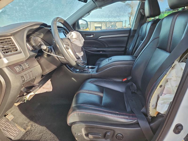 Photo 7 from auction – 2019 TOYOTA HIGHLANDER with VIN 5TDKZRFH8KS568805