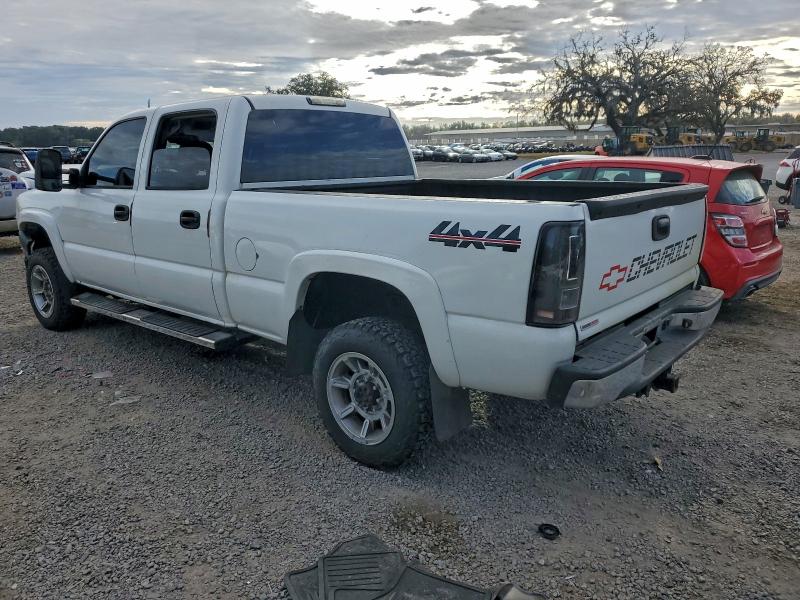 Photo 2 from auction – 2003 CHEVROLET SILVERADO with VIN 1GCHK23103F246920