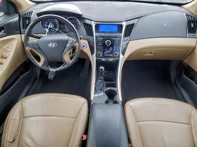 Photo 8 from auction – 2011 HYUNDAI SONATA SE with VIN 5NPEC4ACXBH086615