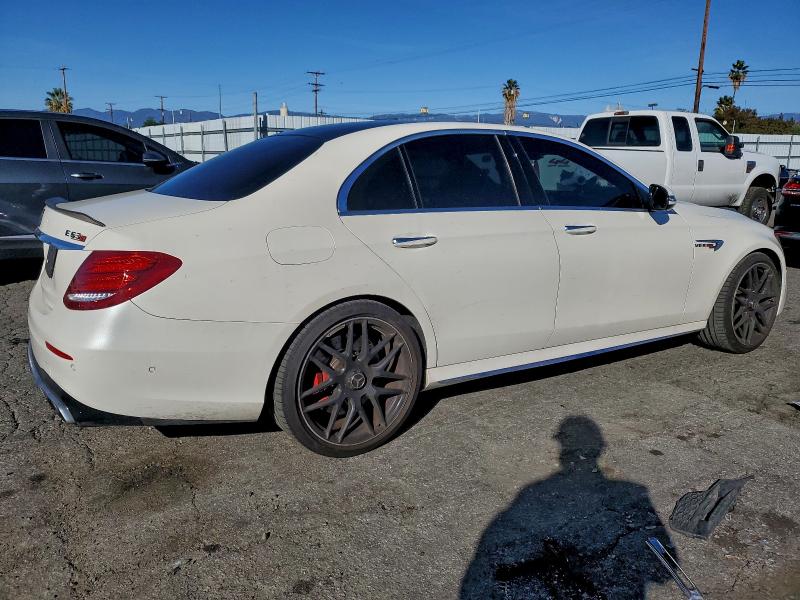 Photo 3 from auction – 2019 MERCEDES-BENZ E 63 AMG-S with VIN WDDZF8KB5KA521396