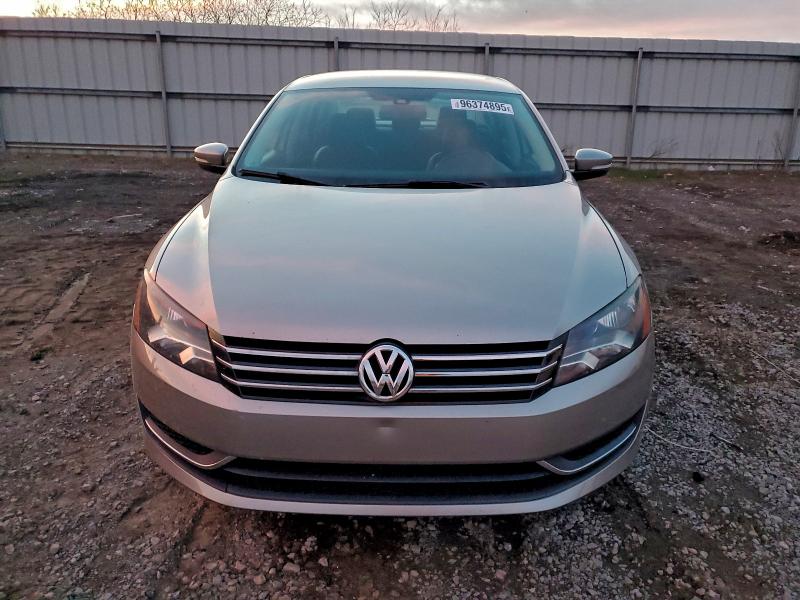Photo 5 from auction – 2014 VOLKSWAGEN PASSAT S with VIN 1VWAT7A32EC080191