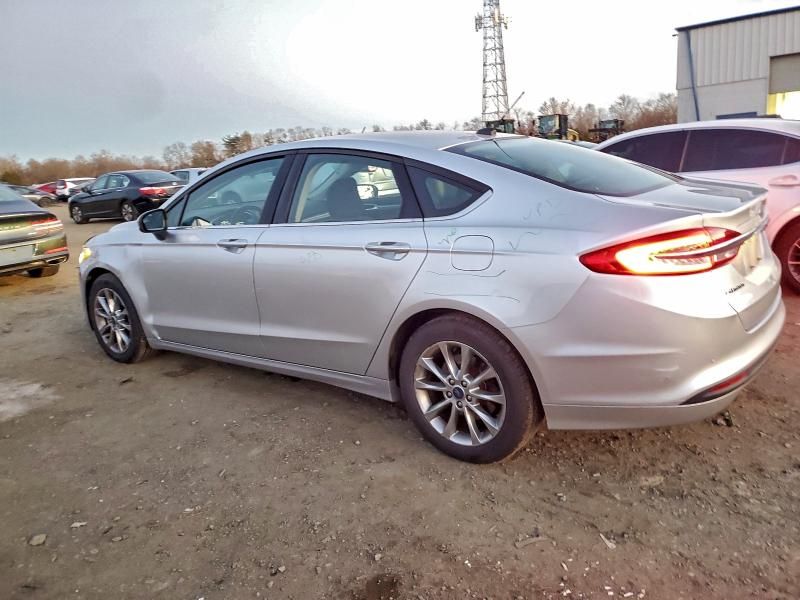 Photo 2 from auction – 2017 FORD FUSION with VIN 3FA6P0H72HR225464
