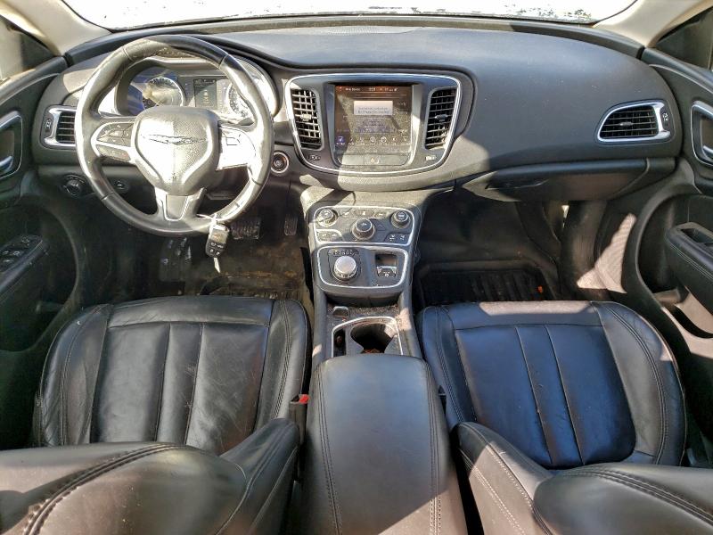 Foto 8 de la subasta – 2017 CHRYSLER 200 LIMITE con VIN 1C3CCCAB1HN506736
