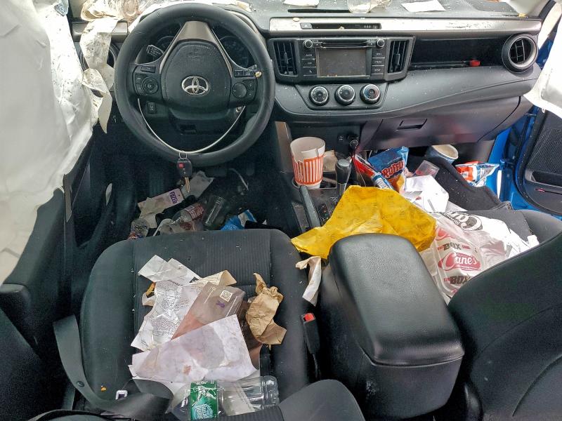 Photo 8 from auction – 2018 TOYOTA RAV4 LE with VIN 2T3BFREV8JW739436