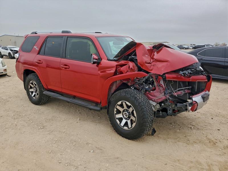 Photo 4 from auction – 2017 TOYOTA 4RUNNER SR with VIN JTEBU5JR3H5471397