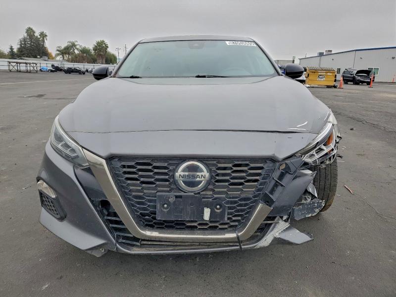 Photo 5 from auction – 2020 NISSAN ALTIMA SR with VIN 1N4BL4CV7LC282631