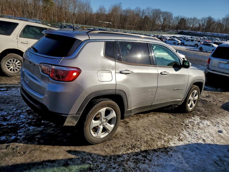Foto 3 de la subasta – 2019 JEEP COMPASS LA con VIN 3C4NJDBBXKT598631