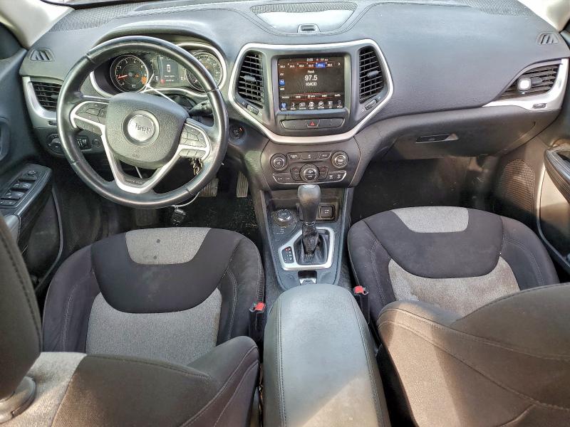 Foto 8 de la subasta – 2014 JEEP CHEROKEE L con VIN 1C4PJMCB2EW261053
