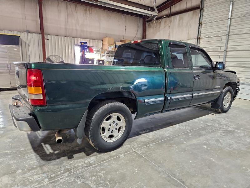 Photo 3 from auction – 2001 CHEVROLET SILVERADO with VIN 2GCEC19T011226156