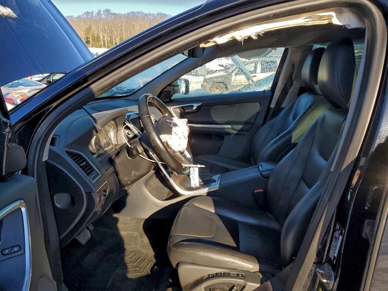Photo 7 from auction – 2015 VOLVO XC60 T6 PL with VIN YV4902RMXF2720702