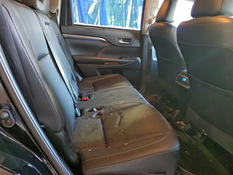 Photo 11 from auction – 2019 TOYOTA HIGHLANDER with VIN 5TDDZRFHXKS954070