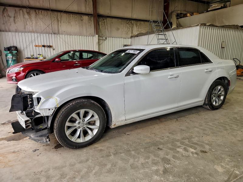 CHRYSLER 300 LIMITE 2015 with VIN 2C3CCAAG7FH931562 - Photo from auction
