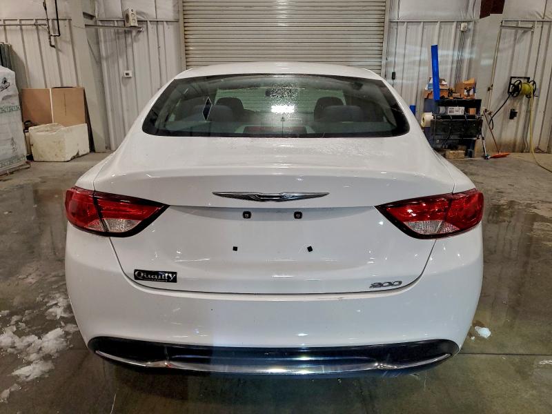 Photo 6 from auction – 2015 CHRYSLER 200 LIMITE with VIN 1C3CCCAB3FN623196