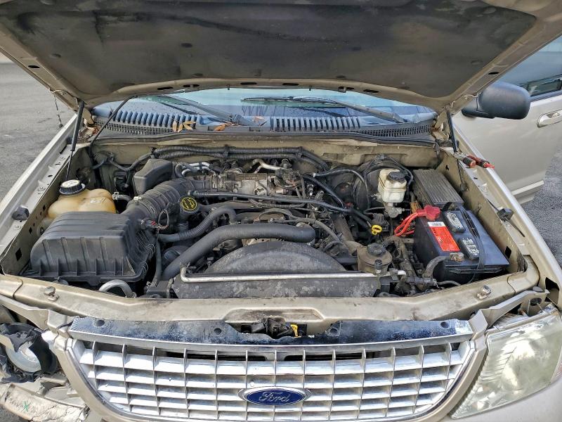Photo 12 from auction – 2005 FORD EXPLORER L with VIN 1FMDU75W45ZA05311