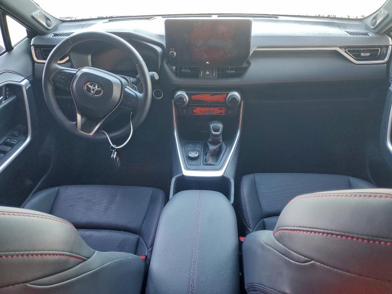 Photo 8 from auction – 2025 TOYOTA RAV4 XSE with VIN JTMFB3FV8SD262966
