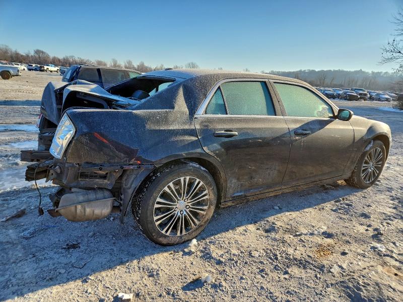 Photo 3 from auction – 2014 CHRYSLER 300 S with VIN 2C3CCAGG4EH163433