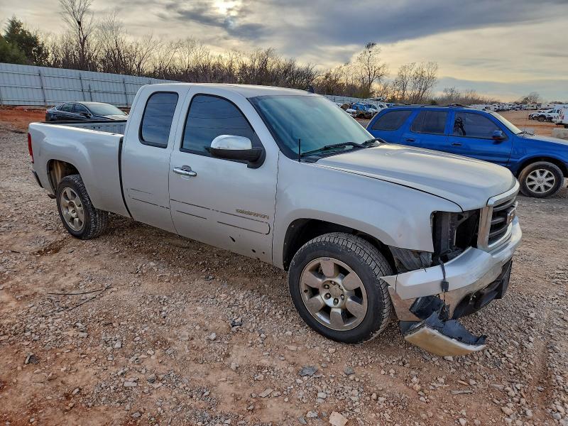 Photo 4 from auction – 2011 GMC SIERRA C15 with VIN 1GTR1VE00BZ298946
