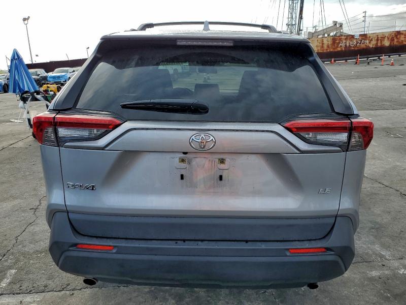 Photo 6 from auction – 2020 TOYOTA RAV4 LE with VIN JTMK1RFV5LD054534