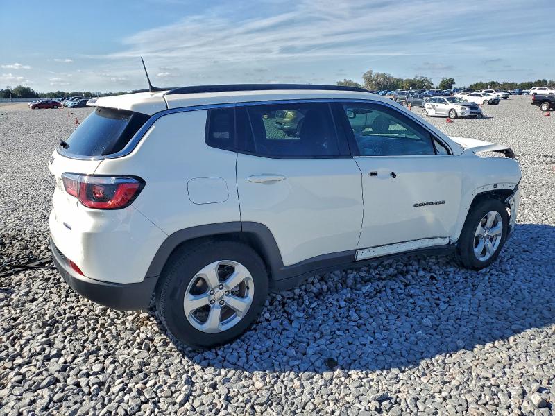 Photo 3 from auction – 2020 JEEP COMPASS with VIN 3C4NJCBB0LT230731