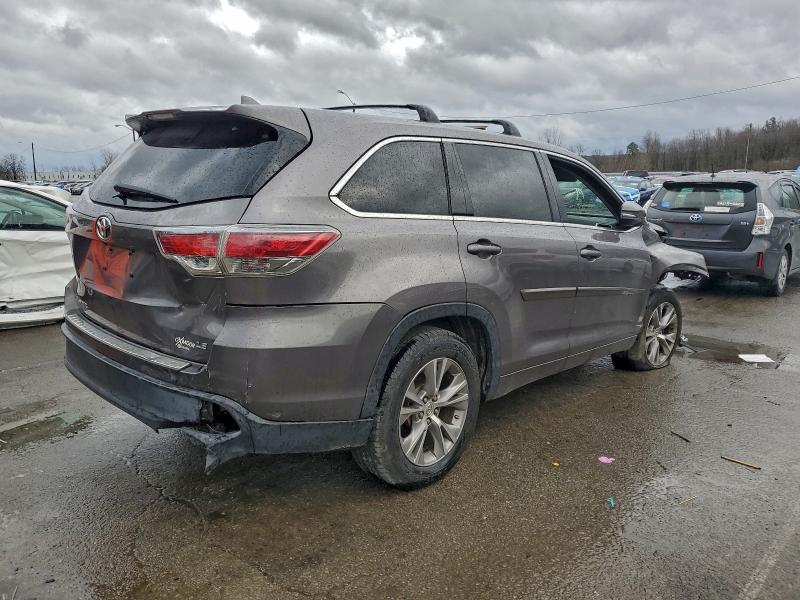 Photo 3 from auction – 2015 TOYOTA HIGHLANDER with VIN 5TDZKRFH5FS095986