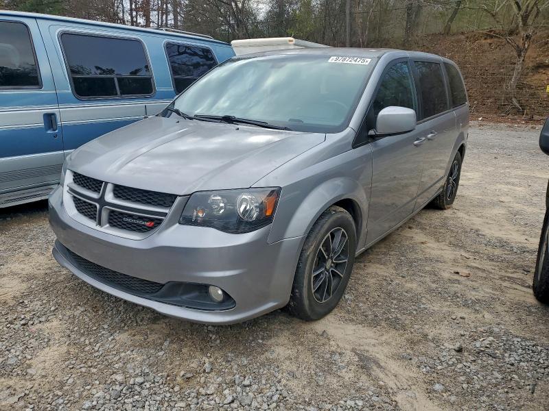 DODGE GRAND CARA 2018 with VIN 2C4RDGEG3JR334606 - Photo from auction