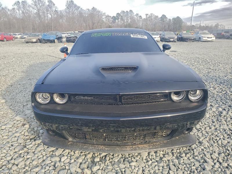 Photo 5 from auction – 2023 DODGE CHALLENGER with VIN 2C3CDZBT6PH602876