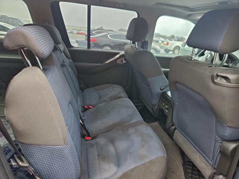 Photo 11 from auction – 2005 NISSAN PATHFINDER with VIN 5N1AR18U95C716257