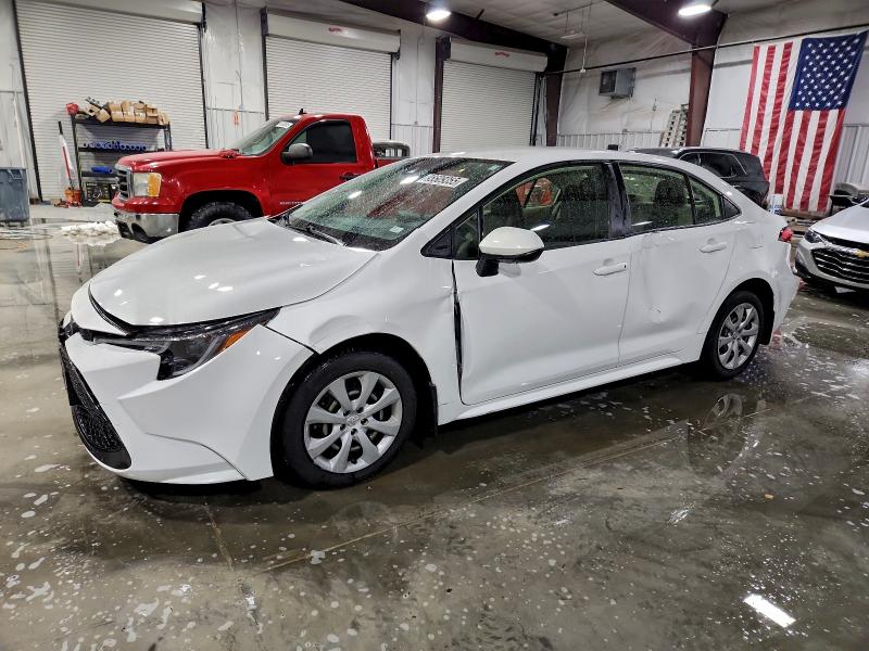 TOYOTA COROLLA LE 2022 with VIN JTDEPMAEXN3025836 - Photo from auction