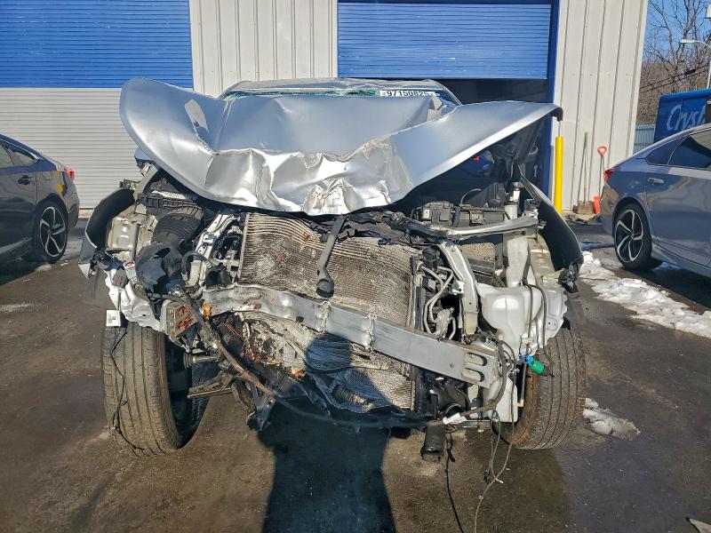 Photo 5 from auction – 2018 CHEVROLET EQUINOX with VIN 3GNAXJEV9JS582353
