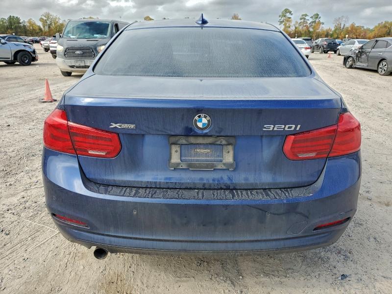 Photo 6 from auction – 2017 BMW 320 XI with VIN WBA8A3C34HA067257