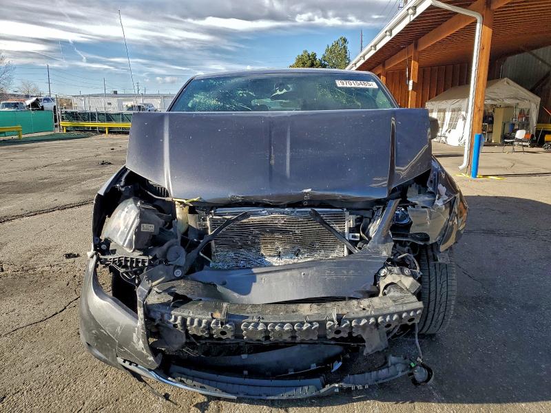 Photo 5 from auction – 2016 CHRYSLER TOWN & COU with VIN 2C4RC1HG7GR254133