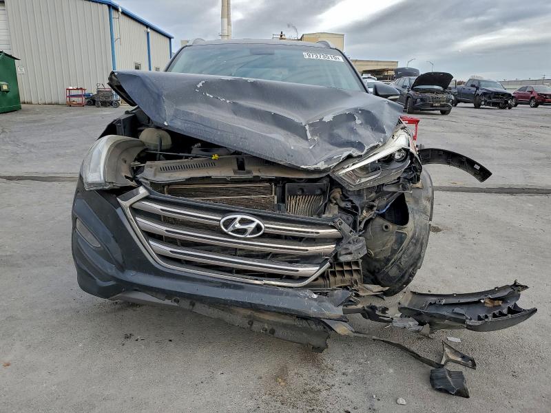Photo 5 from auction – 2016 HYUNDAI TUCSON LIM with VIN KM8J33A26GU077628