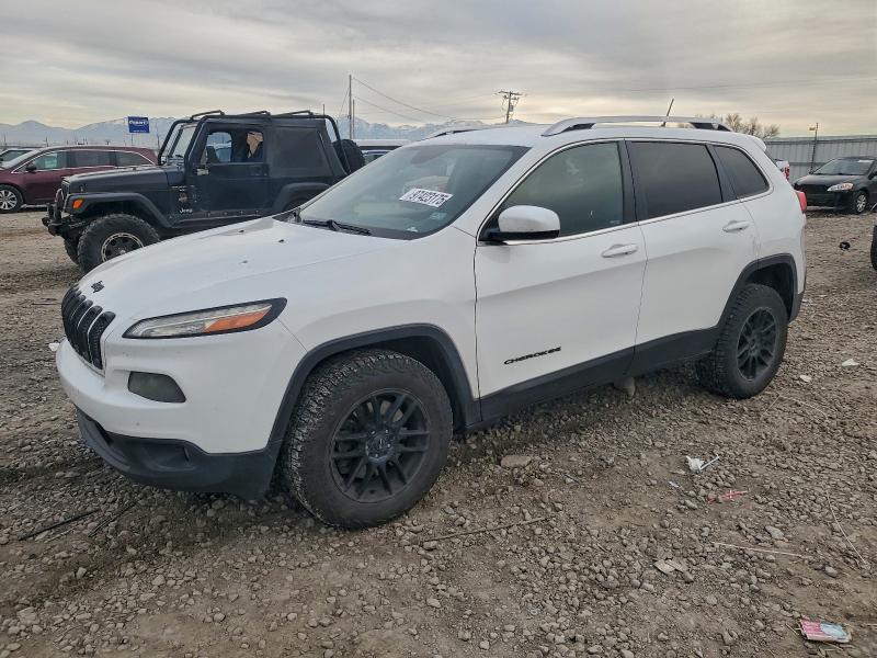 JEEP CHEROKEE L 2015 with VIN 1C4PJMCB3FW714839 - Photo from auction