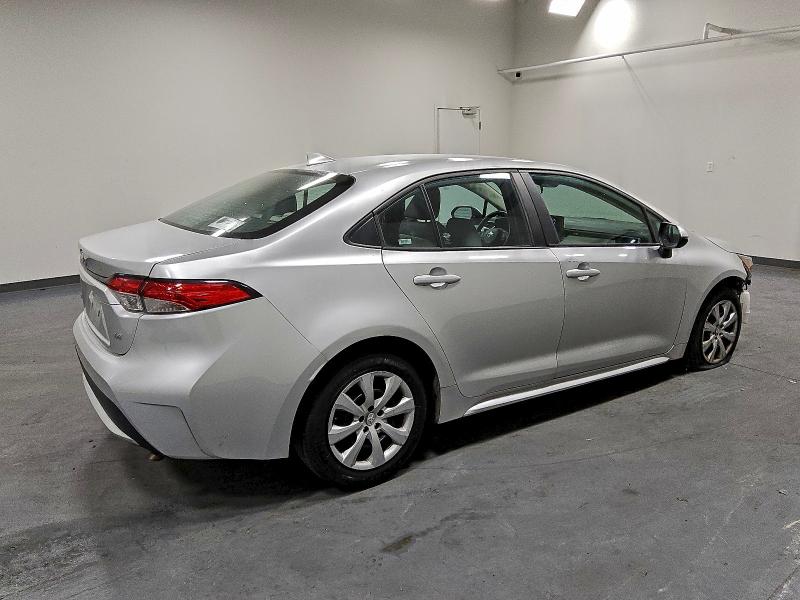 Photo 3 from auction – 2022 TOYOTA COROLLA LE with VIN 5YFEPMAE5NP347758