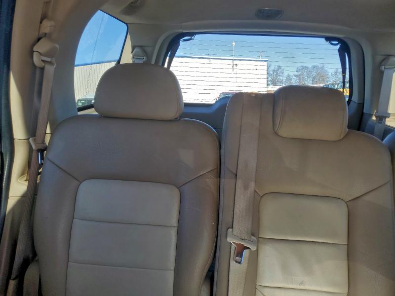 Photo 10 from auction – 2004 FORD EXPEDITION with VIN 1FMRU17W64LA02847
