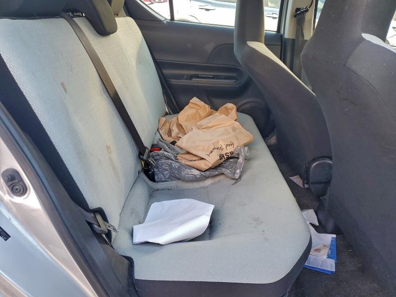 Photo 10 from auction – 2015 TOYOTA PRIUS C with VIN JTDKDTB39F1092122